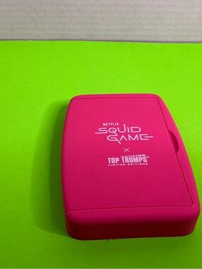 Netflix Squid Game Top Trumps Pink Card Case
